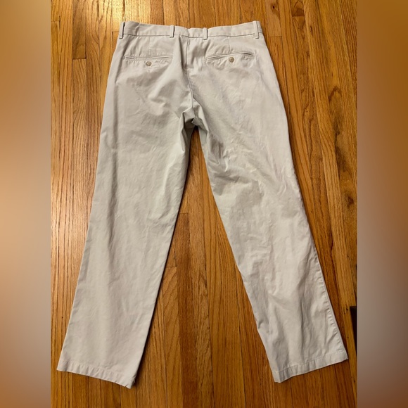 Men’s Gap Straight Fit Khakis - Picture 3 of 3